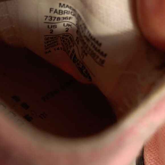 Converse Pink Baby Sneakers - Picture 4 of 6